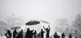 Hindistan’da yoğun kar yağışı